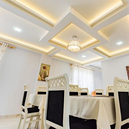 The City Gate Hotel Σαράντα Εξωτερικό φωτογραφία