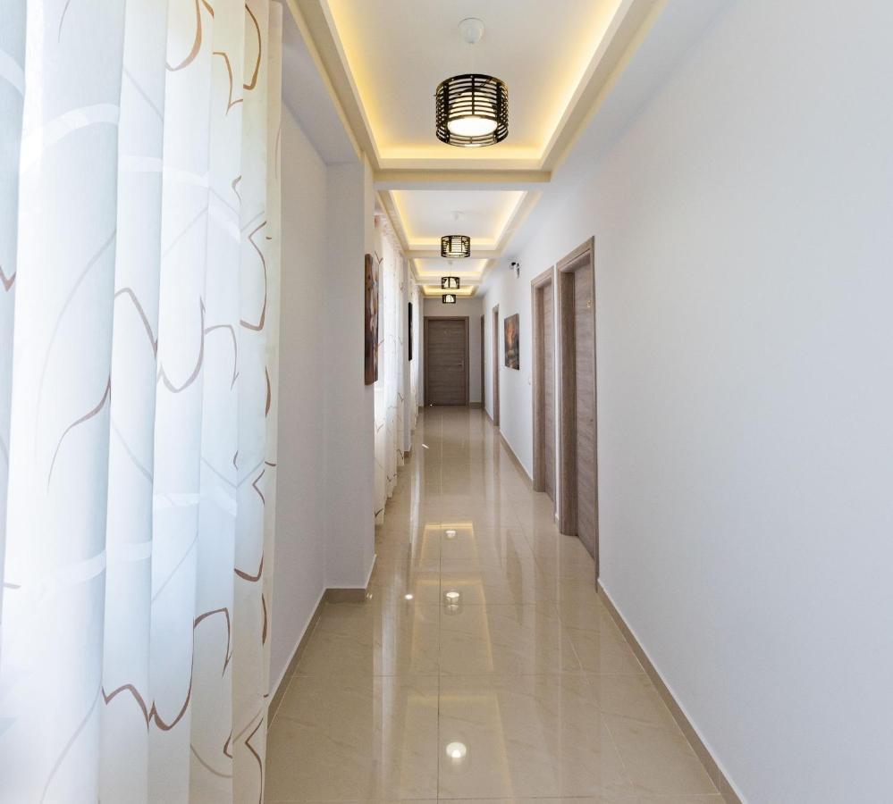 The City Gate Hotel Σαράντα Εξωτερικό φωτογραφία