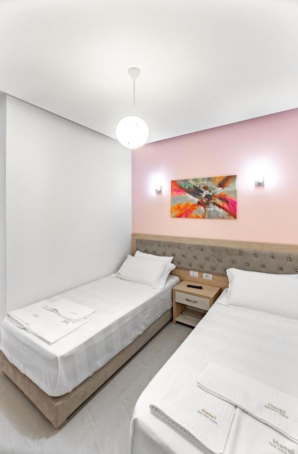 The City Gate Hotel Σαράντα Εξωτερικό φωτογραφία