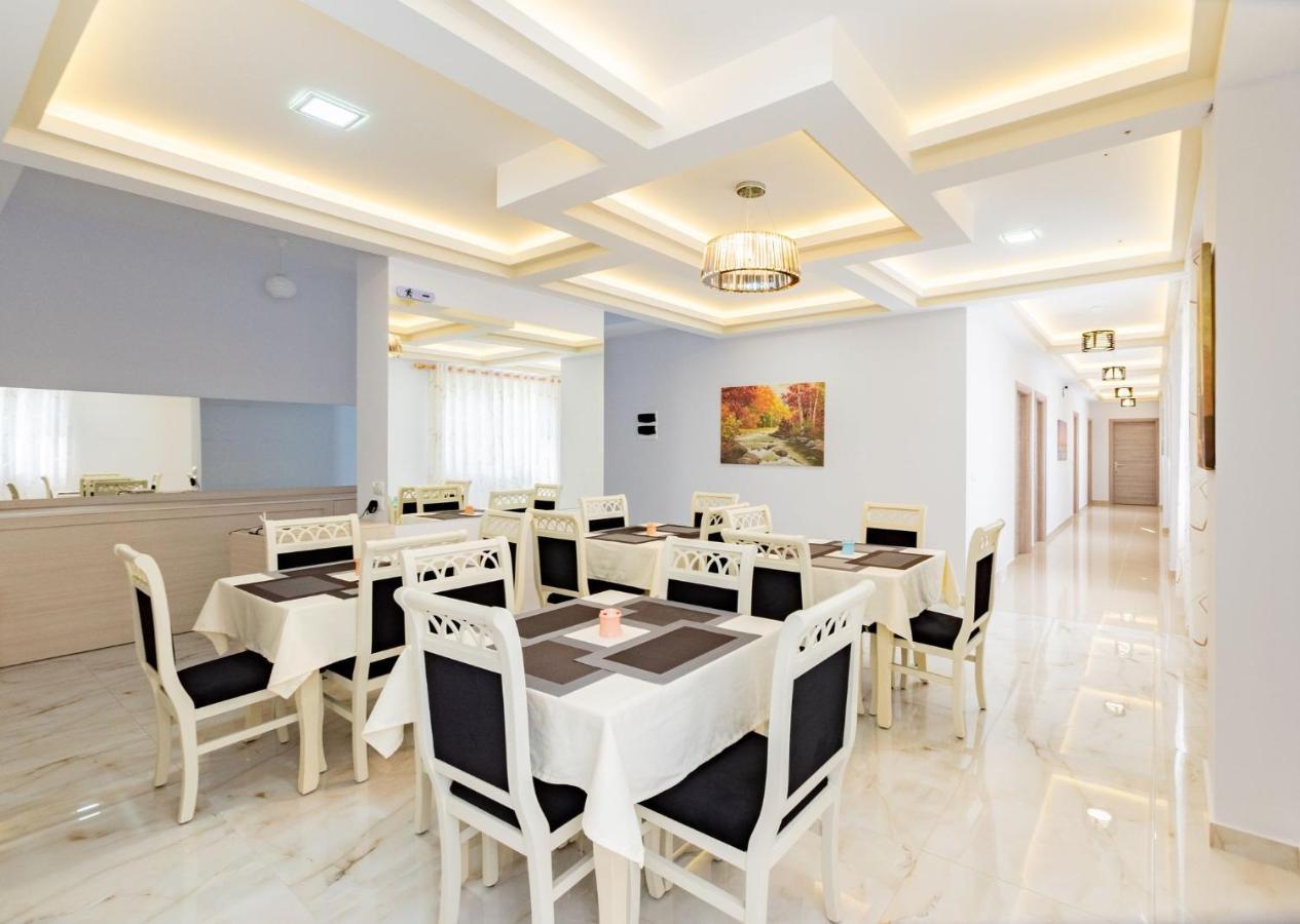 The City Gate Hotel Σαράντα Εξωτερικό φωτογραφία