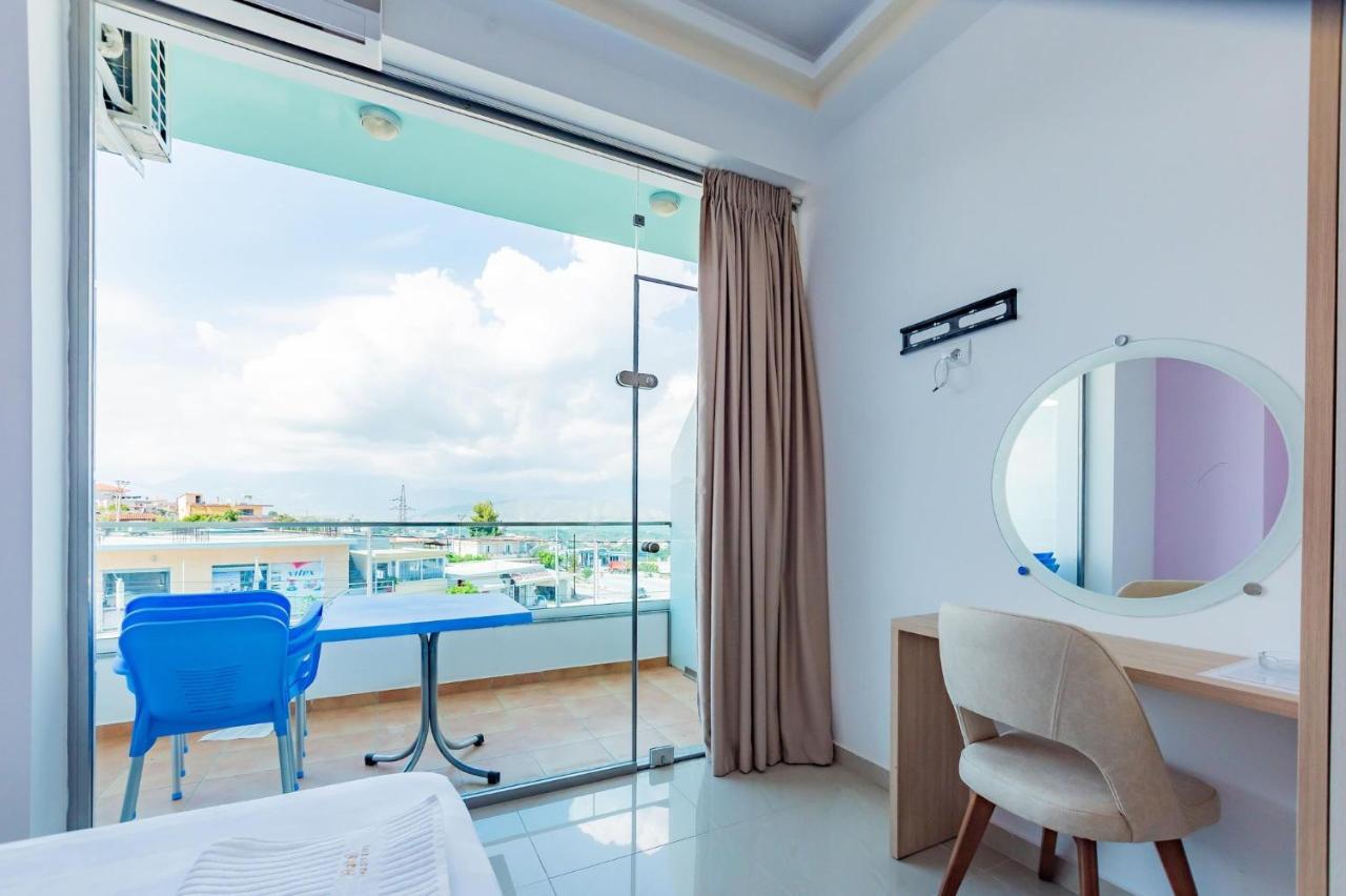 The City Gate Hotel Σαράντα Εξωτερικό φωτογραφία