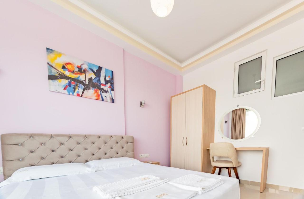 The City Gate Hotel Σαράντα Εξωτερικό φωτογραφία